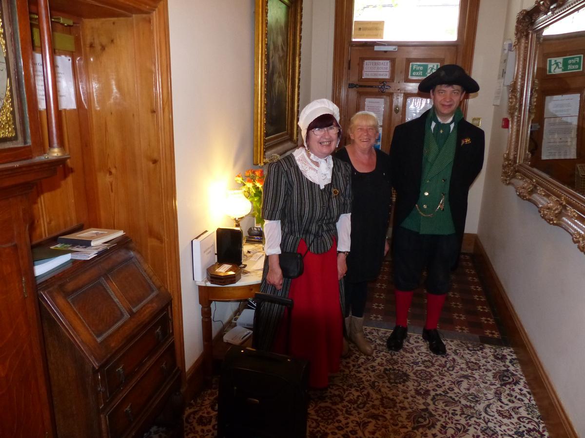 Riversdale Guest House ウィンボーン・ミンスター エクステリア 写真