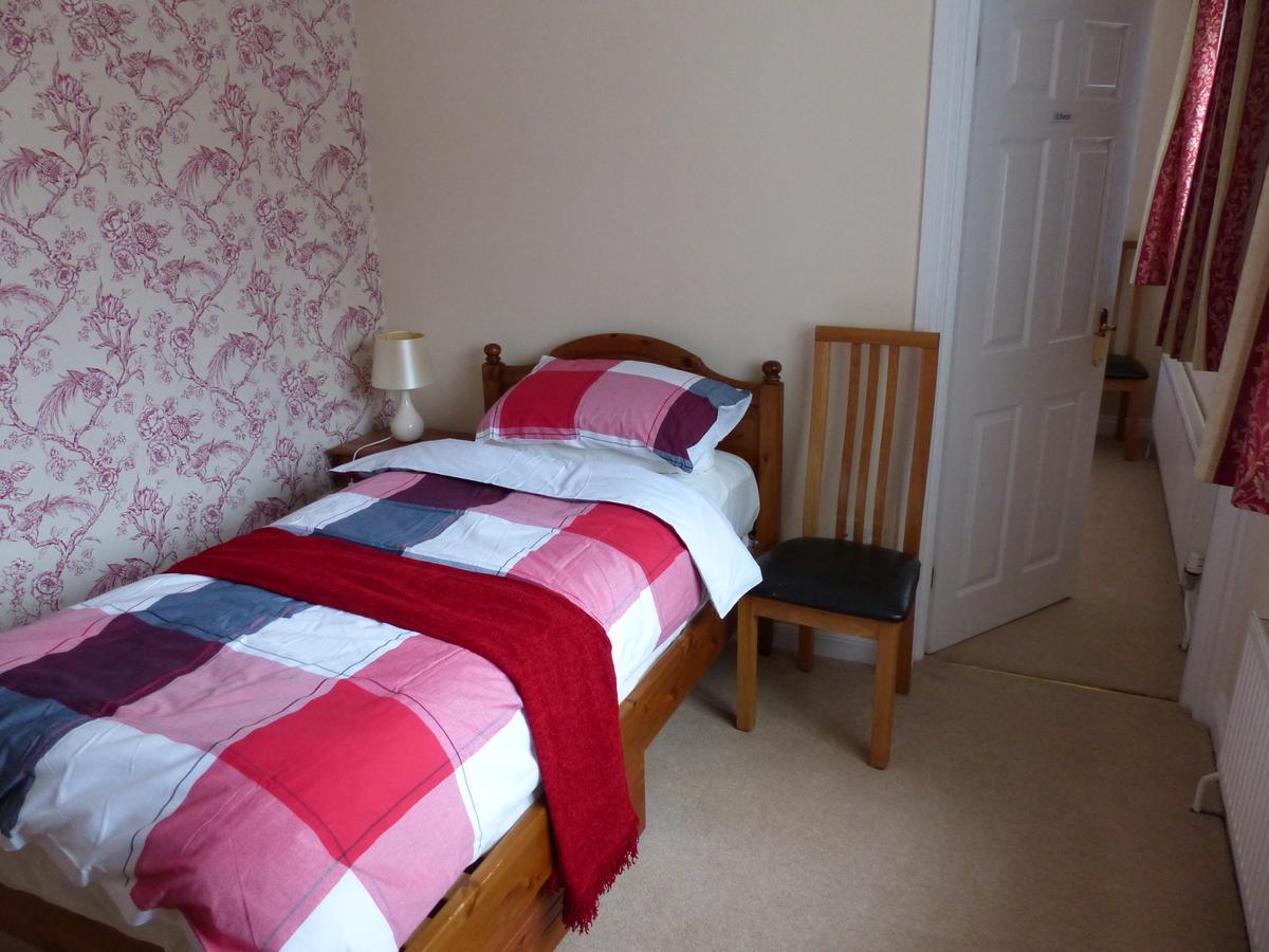 Riversdale Guest House ウィンボーン・ミンスター エクステリア 写真